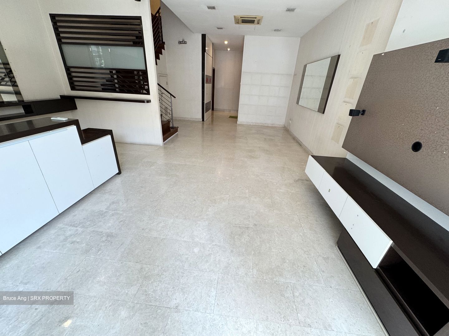 Seletar Hills Estate (D28), Terrace #535998001